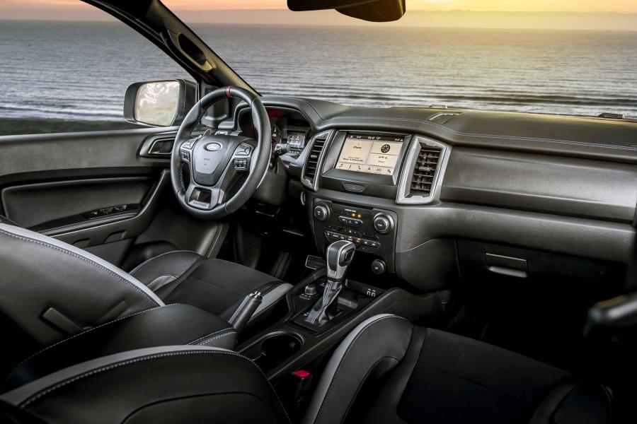 Интерьер Ford Ranger Raptor 2018 года  (EU) (фото 82 из 144)